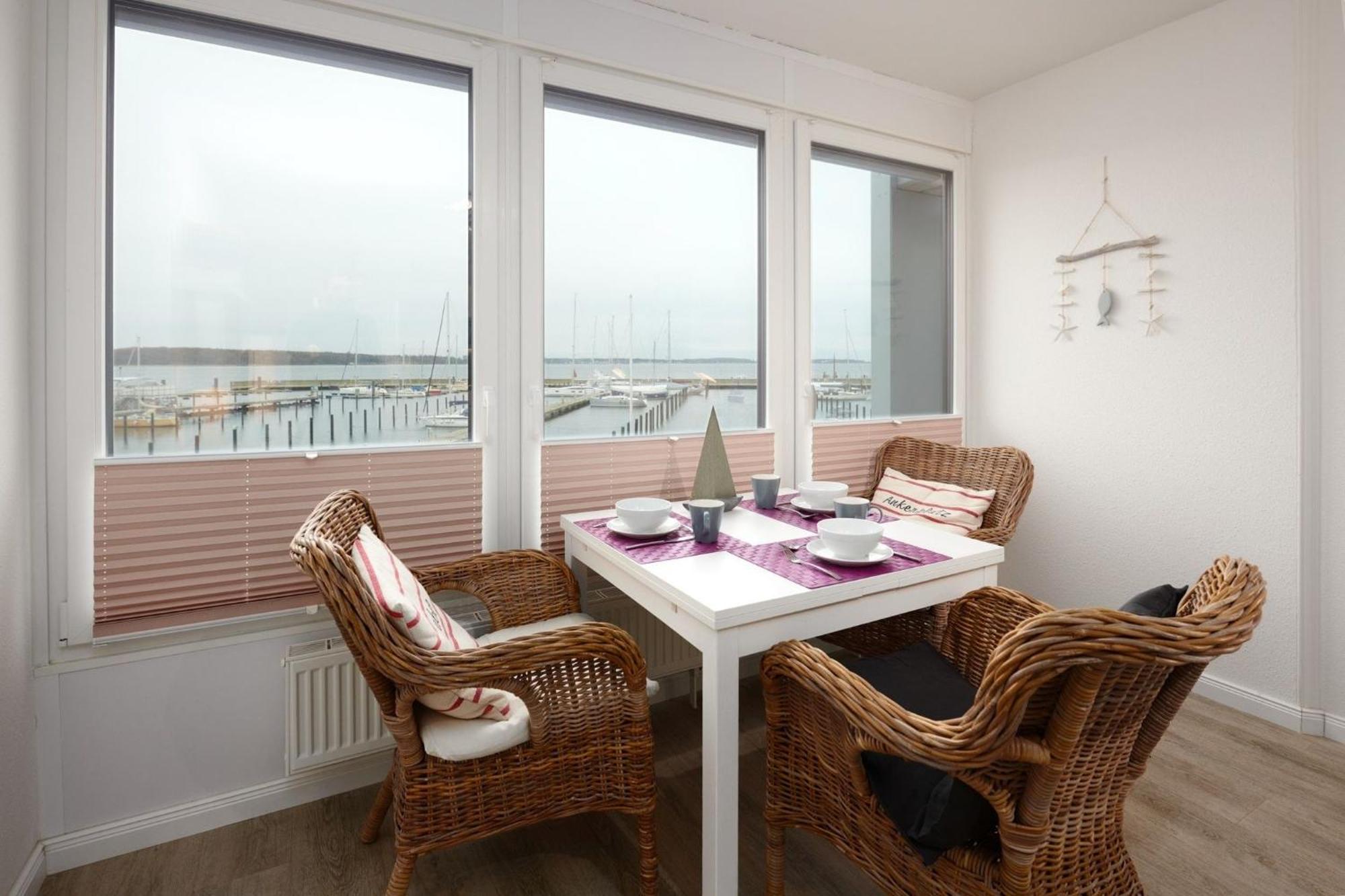 Boern Brn Ankerplatz Apartment Laboe Exterior photo